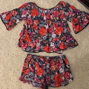 Kensie Pajamas Women’s Size S Top and M Bottom